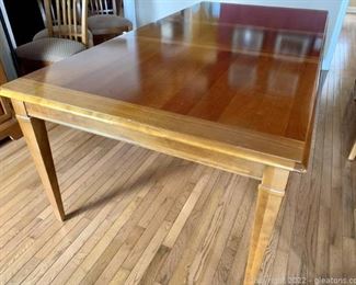Thomasville Wood Inlay 10 Place Dining Table