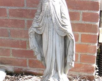 Outdoor Mary Statue