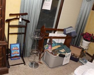 Valet, Comforter Rack