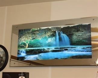 Moving wall art-AS IS  belt has cracks