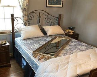 Queen, Metal and Wood Bed