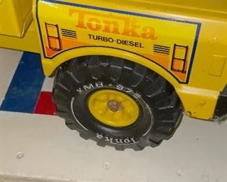 Tonka Truck, XMB-975