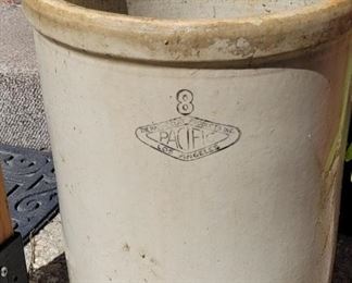 Large 8 gallon crock Los Angeles 