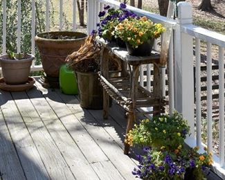 planters and plant pots