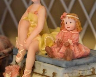 small ballet figurines 