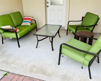 Super Cute Outdoor Set