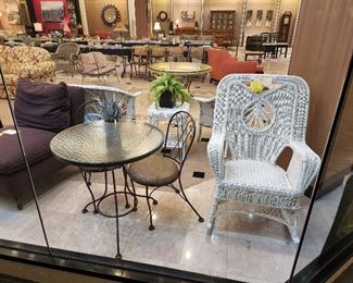 Bistro set - leather seats