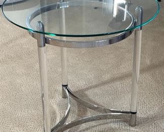 Glass & Chrome End Table Single Contemporary	24in H x 26in Diameter	

