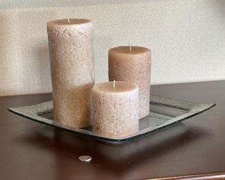 Z Gallerie Luxe Glass Plate & Candles	Plate: 13 x 13in	
