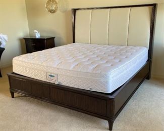 King Contemporary Dark Wood Bed with Select Comfort Personal Preference Mattress	Frame: 63 x 80 x 90 Mattress: 78x77In	HxWxD
