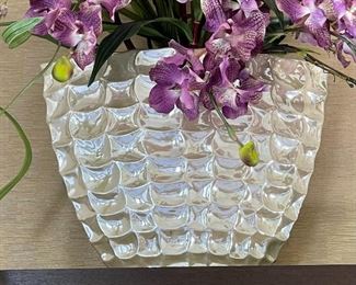 Huge Modern Floral Display	Pot is approximately 20 x20in	
