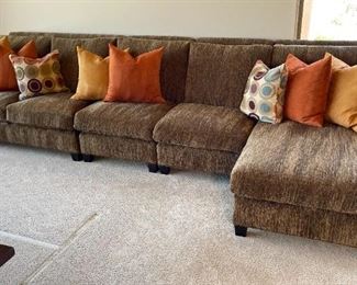 Lee Fabric Sectional Sofa Couch Traditional Oscar Brown	38 x 1 50 x 44in	HxWxD
