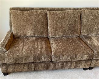 Lee Fabric Sectional Sofa Couch Traditional Oscar Brown	38 x 1 50 x 44in	HxWxD
