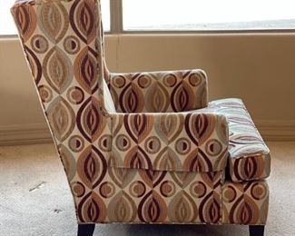 2pc Huntington House Modern Wingback Chairs PAIR	42 x 32 x 36in	HxWxD
