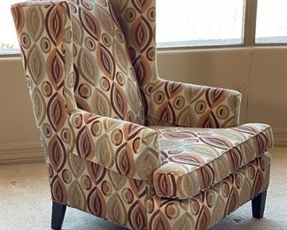 2pc Huntington House Modern Wingback Chairs PAIR	42 x 32 x 36in	HxWxD
