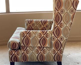 2pc Huntington House Modern Wingback Chairs PAIR	42 x 32 x 36in	HxWxD
