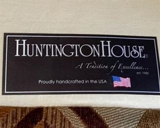 2pc Huntington House Modern Wingback Chairs PAIR	42 x 32 x 36in	HxWxD
