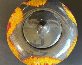 Ceramic Lidded Vase	11 x 9in Diameter	
