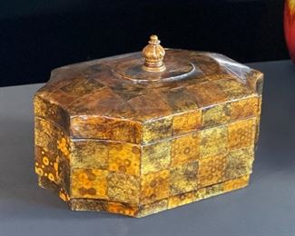 Decor Trinket Box	8 x 12 x 8.5in	HxWxD
