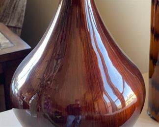 Z Gallerie Ceramic Vase Wide	21x13in diameter	
