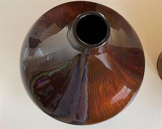 Z Gallerie Ceramic Vase Wide	21x13in diameter	
