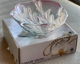 Savoir Vivre Walther Glass Artesia Nouveau Crystal bowl	7.5dia	
