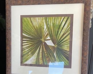 La Pamera Decor painting	20.5x20.5in	HxWxD
