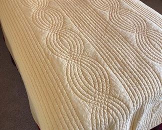 Southwest Twin Bed Setting #1 Comforter, pillows & sheets	Size twin	
