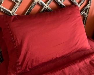 Southwest Twin Bed Setting #1 Comforter, pillows & sheets	Size twin	
