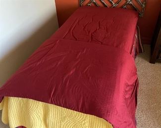 Southwest Twin Bed Setting #1 Comforter, pillows & sheets	Size twin	
