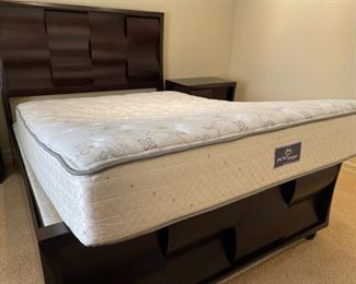 Queen Magnussen-Fuqua Contemporary Dark Wood  Panel Bed With Serta Perfect Sleeper Mattress Dark Cherry	Mattress: 79x60in <BR> Headboard: 63x56in	HxWxD
