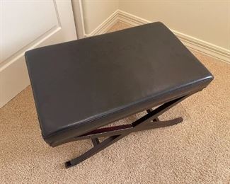 X Base Bedroom Bench	16.5 x 28 x 18in	HxWxD
