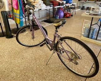 Women’s Diamondback Edgewood Bike bicycle		
