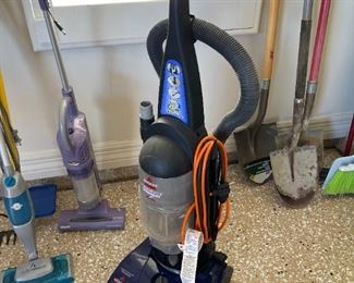 Bissell power force bag less vacuum		
