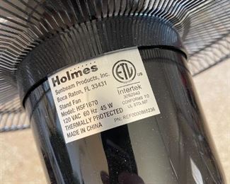 Holmes 16in Floor Fan HSF1670	48 in tall	
