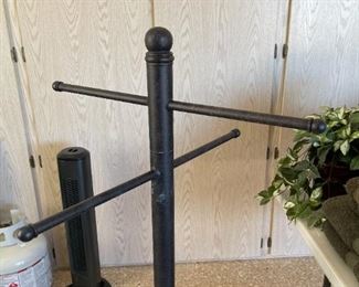 Outdoor Metal Towel Bar	55.5 in x  26in	
