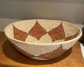 Southwest Weave Basket Decor flower Pattern	27in diameter 9.5in tall	
