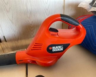 Black and decker rechargeable battery blower		
