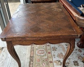 Mid-size dining table. Seats 6.