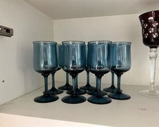 MCM Blue wine glasses (10)