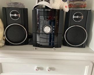 94 Sharp stereo with speakers