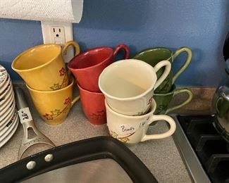 Kitchen - cups