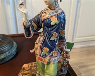 Close-up of the detailed Asian porcelain figurine. Each figurine has it's original presentation box - ask for it!