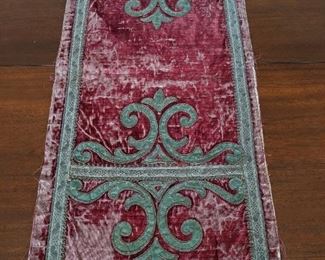 I LOVE vintage textiles and this antique velvet table runner is luscious!