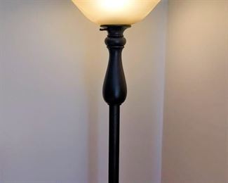 Floor lamp