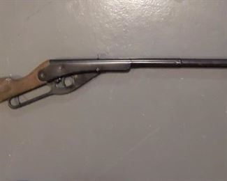 Vintage Daisy 105B BB gun