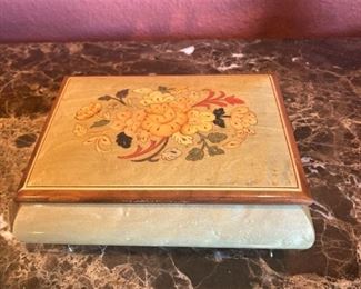 Inlaid wood music box from Italy (as is) . . . could be used as a jewelry box