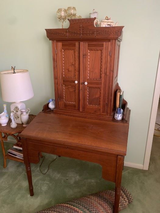 Forest Heights Athens Ga Estate Sale starts on 3/17/2022