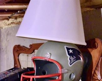 Patriots helmet lamp