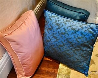 Decor pillows